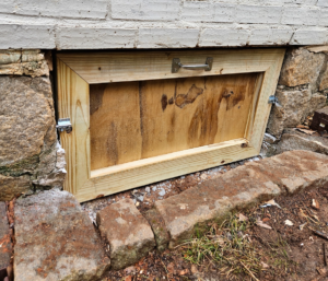 crawl-space-encapsulation-near-me-door-012026